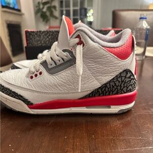 Jordan 3 Retro Cardinal size 5